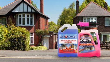 Boost your home's kerb appeal this autumn with Wet & Forget! 